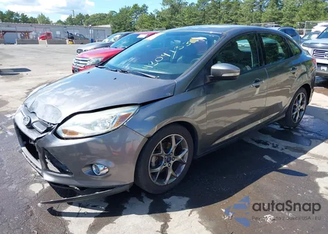 2014 Ford Focus Se z USA, uszkodzony, nr VIN 1FADP3F27EL411799